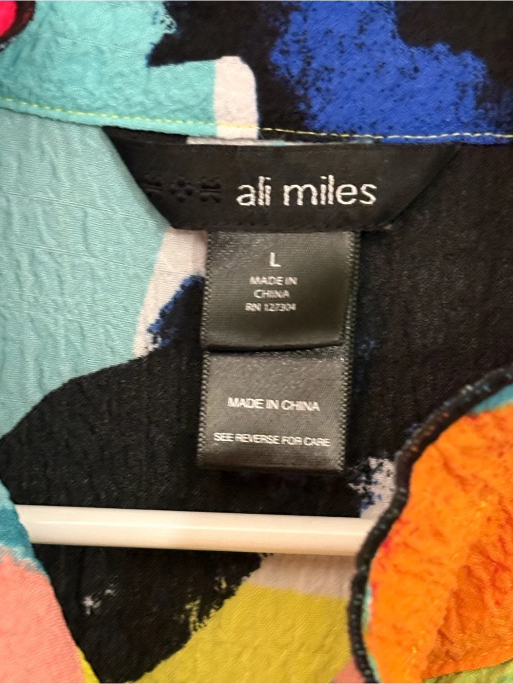 Ali Miles Multicolor Abstract Tunic, Button front, button detail on back, size L - Picture 2 of 5